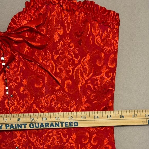Elegant Red Jacquard Overbust Corset - Picture 4 of 7